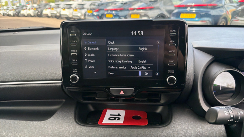 Toyota Yaris 1.5 Hybrid Design 5dr CVT Hybrid Hatchback